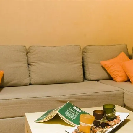 Dandy Deluxe Apartment