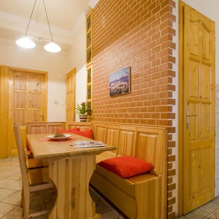 Dandy Deluxe Apartament *