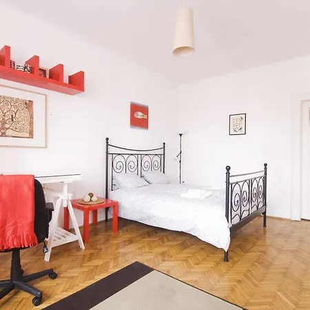 Dandy Deluxe Apartment *